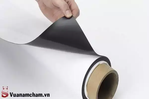 Nam châm dẻo, nam châm lá a4 dạng cuộn giá tốt nhất 2023 5 Miếng dán nam châm dẻo