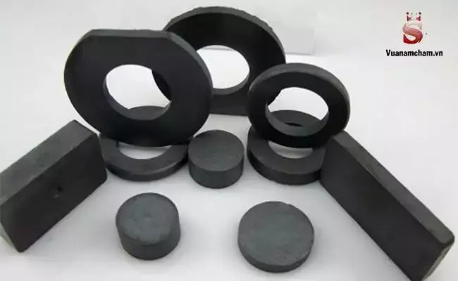Nam châm vĩnh cửu là gì? cấu tạo, ứng dụng và bảng giá 2023 4 Nam châm vĩnh cửu Ferrite